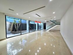 Bishopsgate (D10), Detached #578613201
